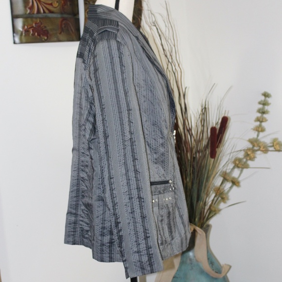 Bianca , silver Rocker jacket - Picture 3 of 13